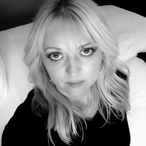 Meet your Posher, Cynthia